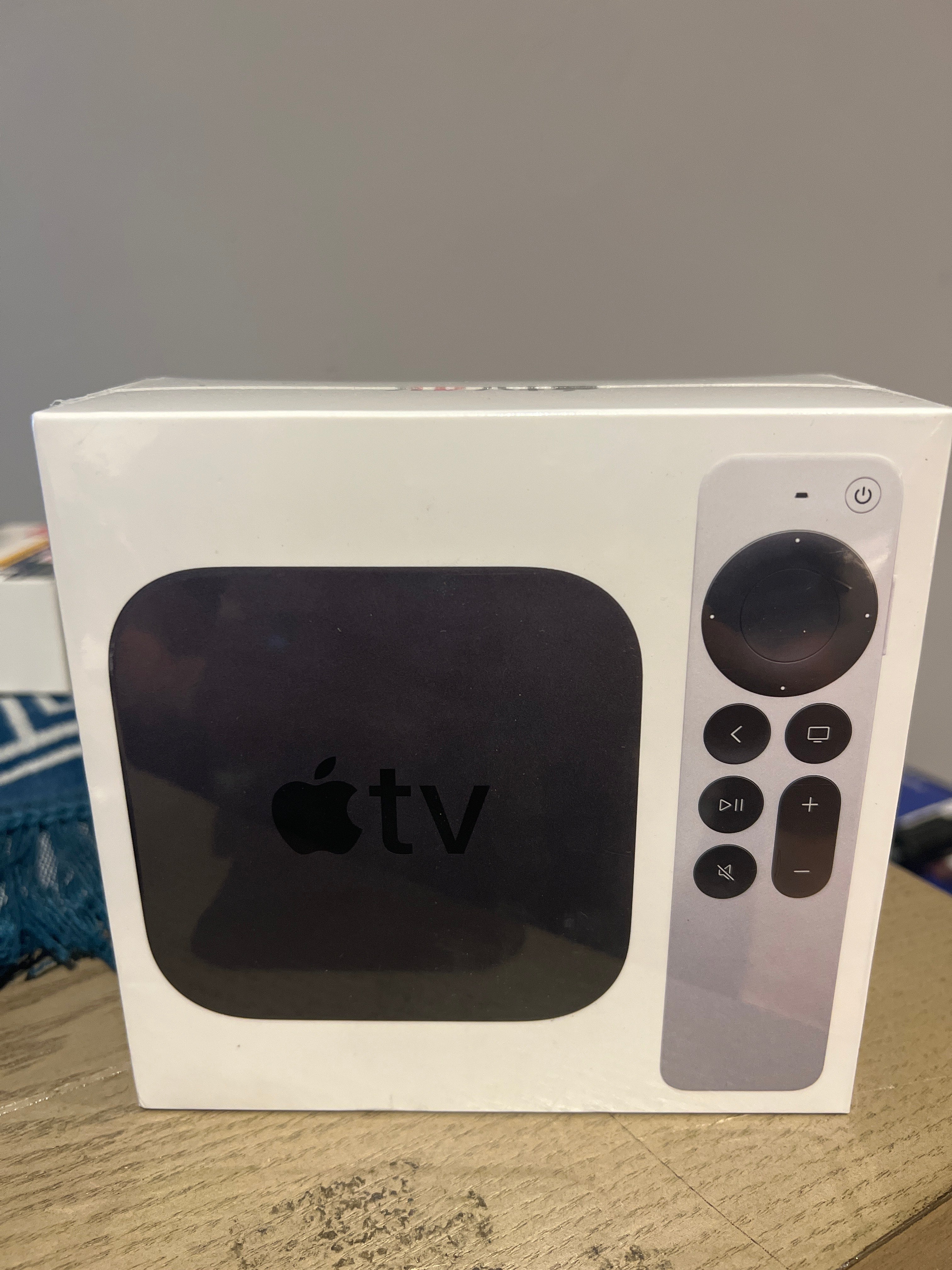 Apple - TV 4K 32GB (2nd Generation) - Black Model:MXGY2LL/A